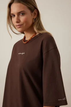 Ceres Life Liv Oversized Tee - Chocolate/Ceres Script