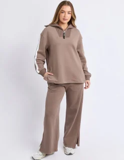 Foxwood Knit Collar Crew - Brown