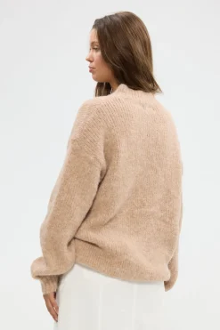 Holiday Island Knit - Oatmeal