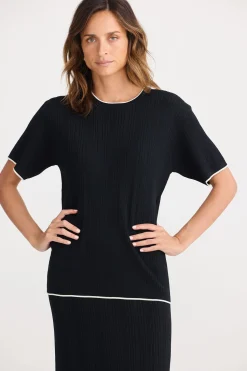 Home Love Attic Tee - Black