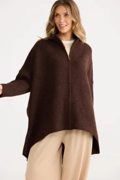 Home Love Woodside Poncho - Chocolate