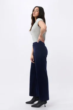 Kireina Freya Velvet Jean - Navy