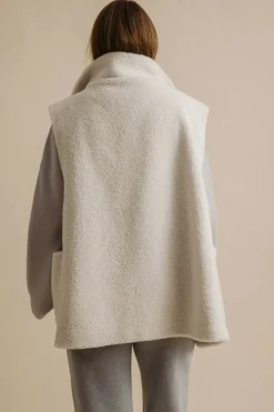 Talamaya Sherpa Cuddle Gillet - Latte